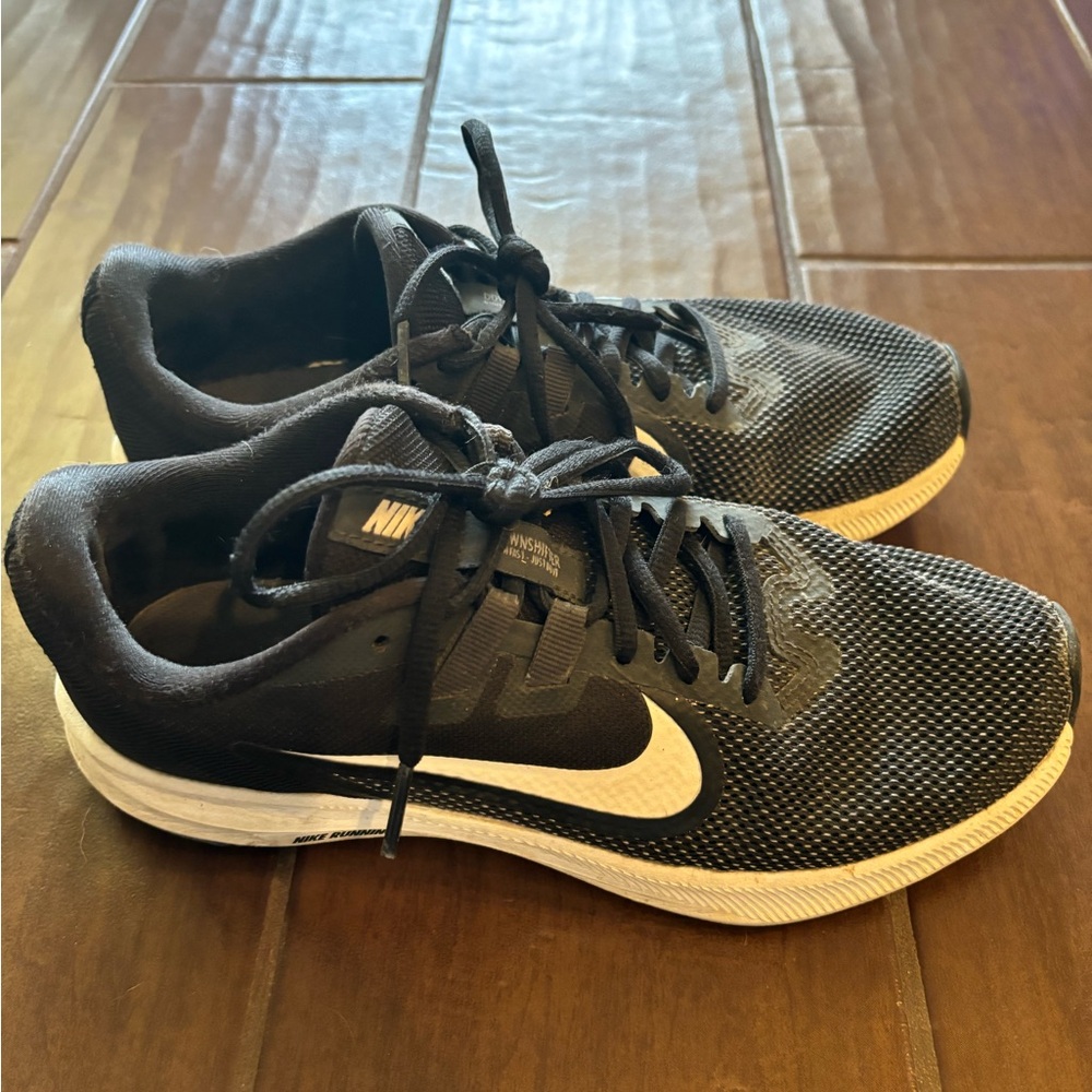 Black Nike